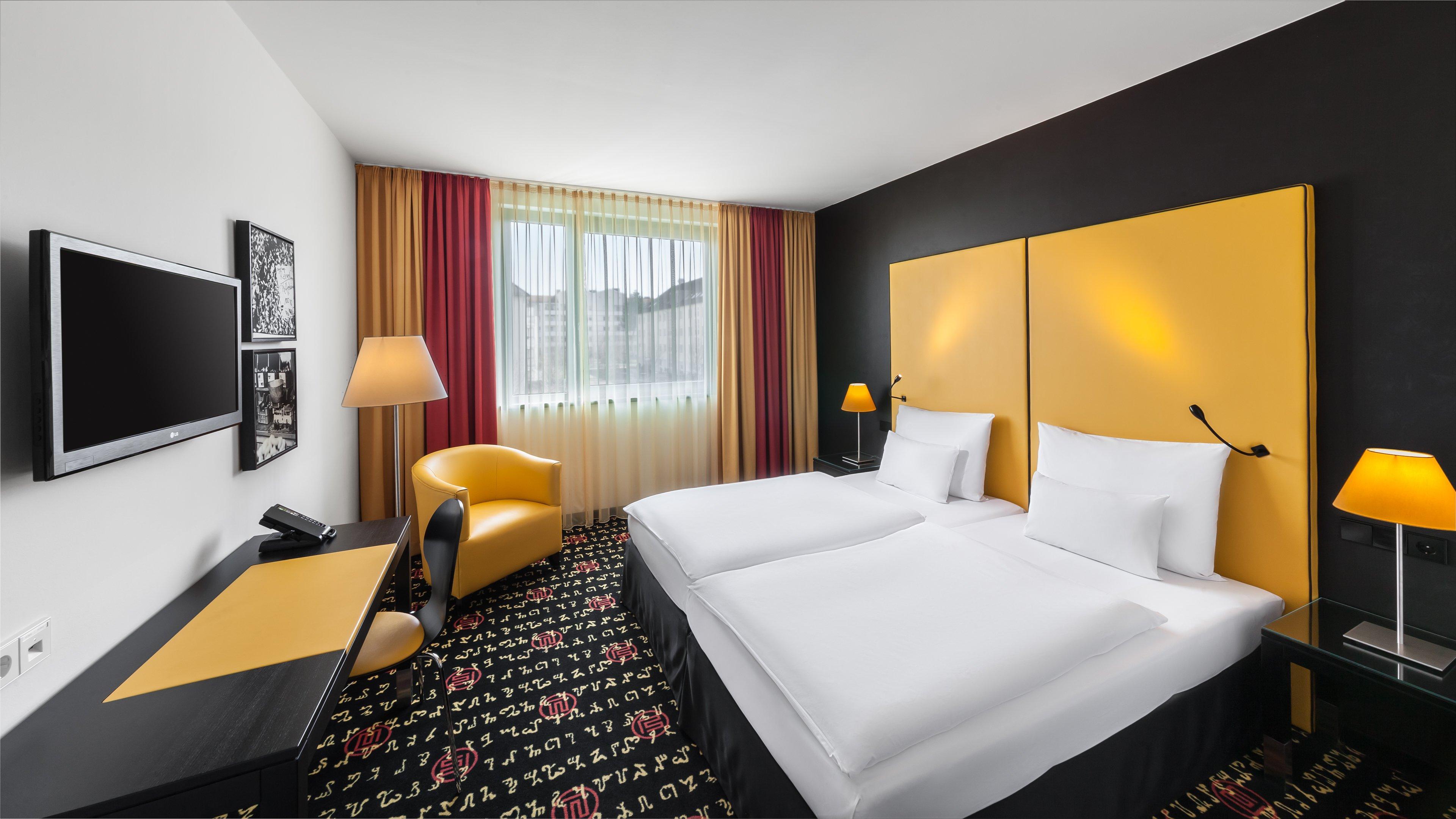 Holiday Inn Munich - Westpark By Ihg Exteriör bild