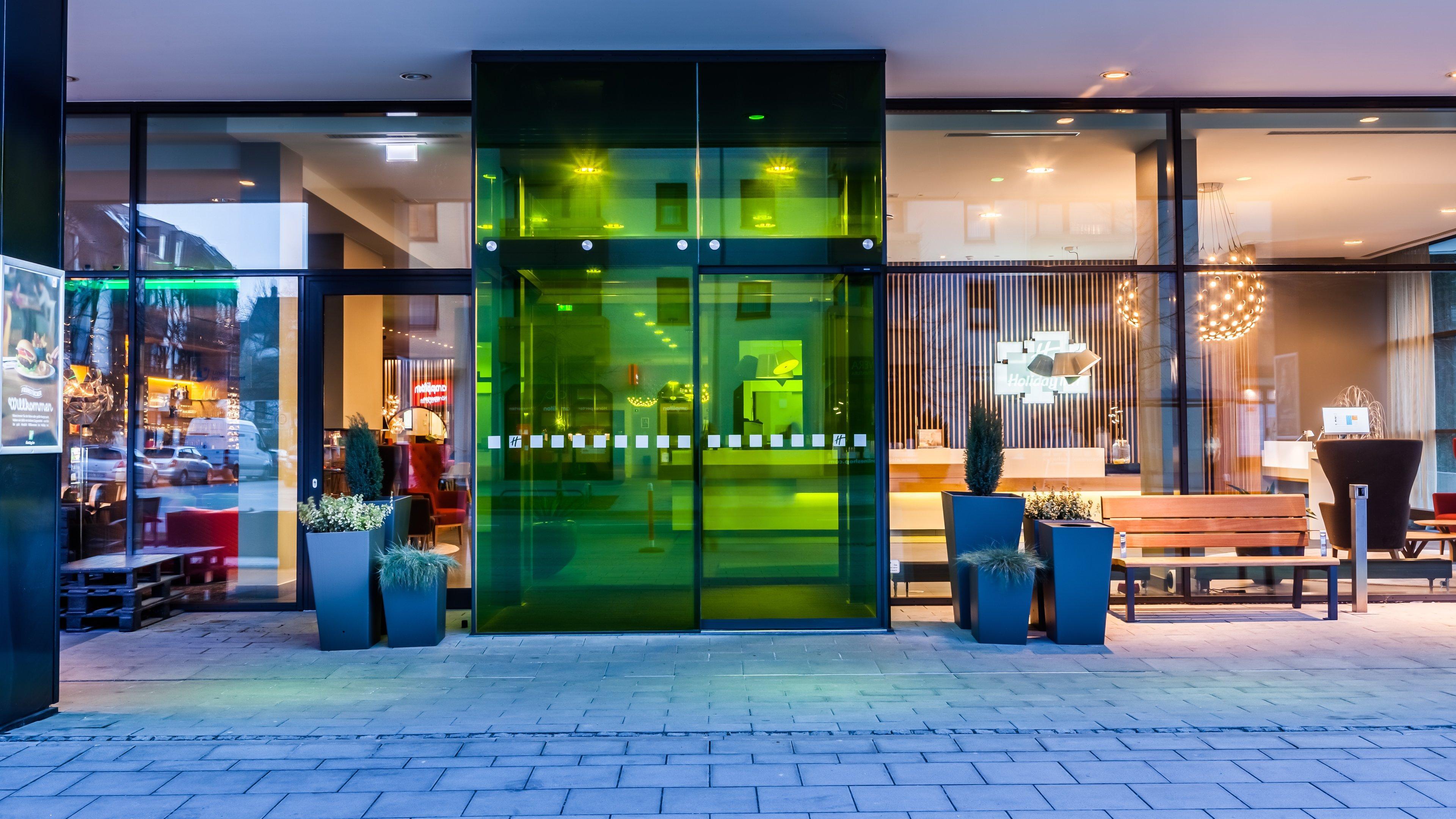 Holiday Inn Munich - Westpark By Ihg Exteriör bild