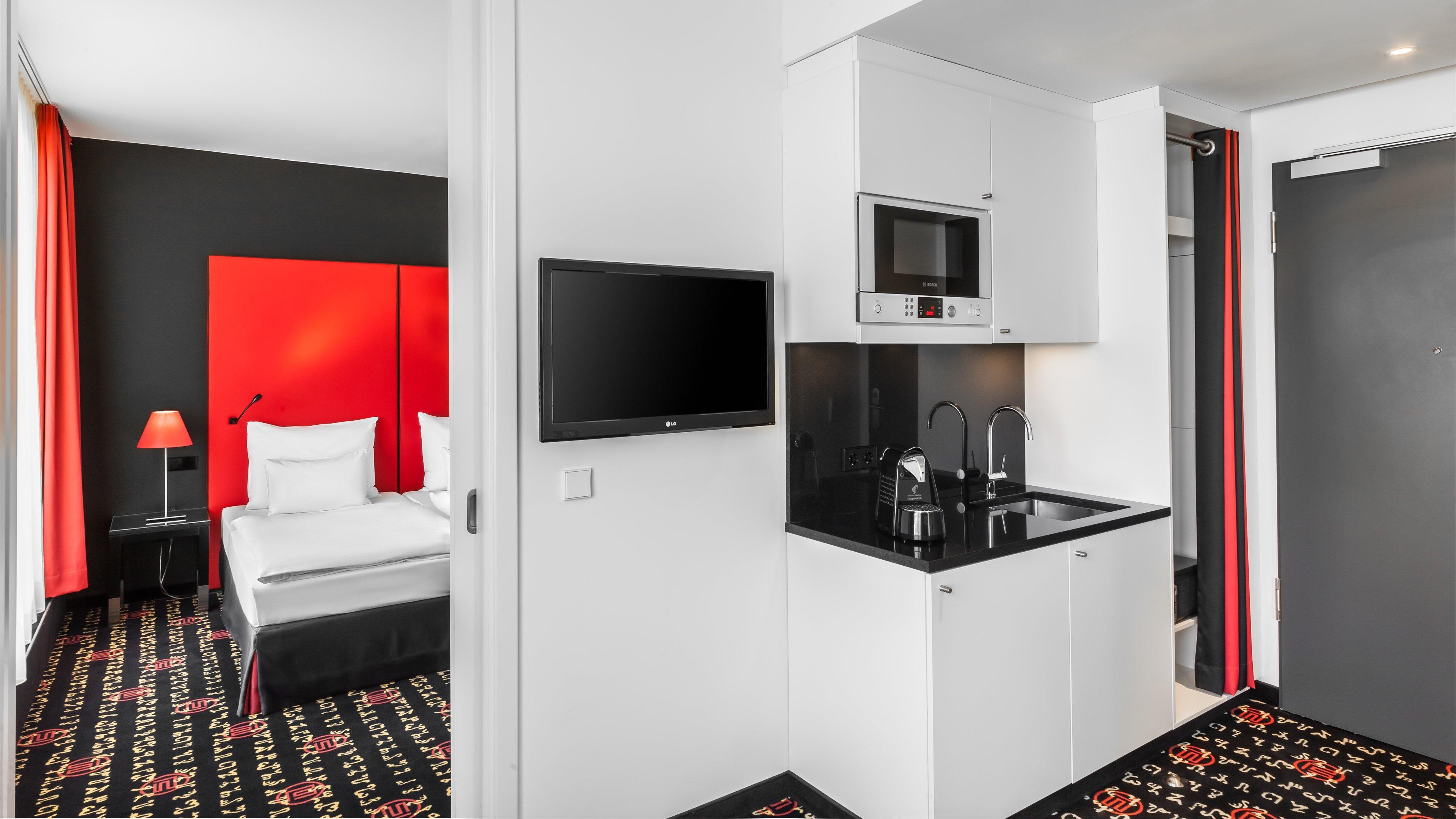Holiday Inn Munich - Westpark By Ihg Exteriör bild