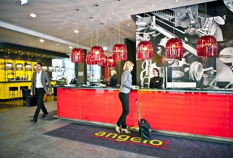 Holiday Inn Munich - Westpark By Ihg Exteriör bild